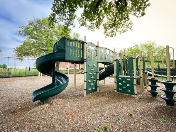 Playground Mulch Service in Salinas